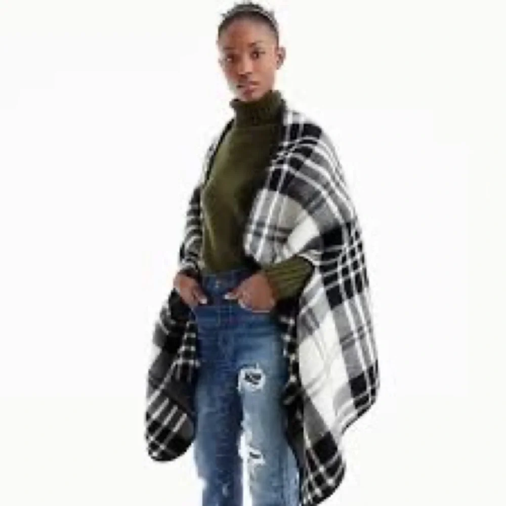 J. Crew Black Plaid Cape o/s - Picture 1 of 4